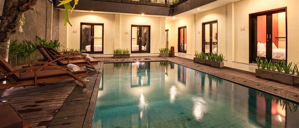 Zuk Hotel Legian Esterno foto
