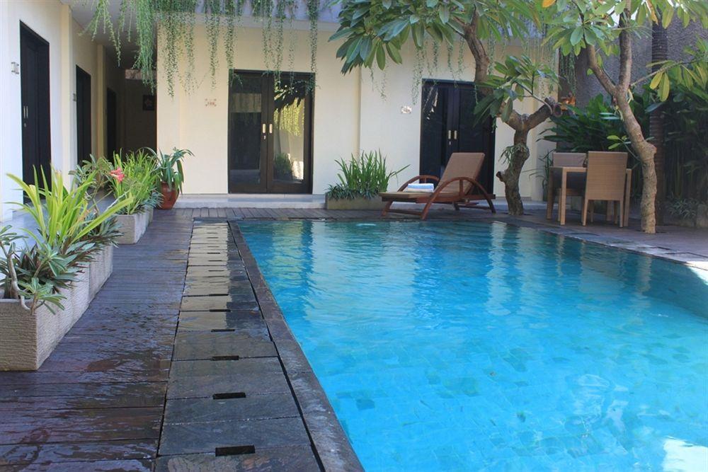 Zuk Hotel Legian Esterno foto