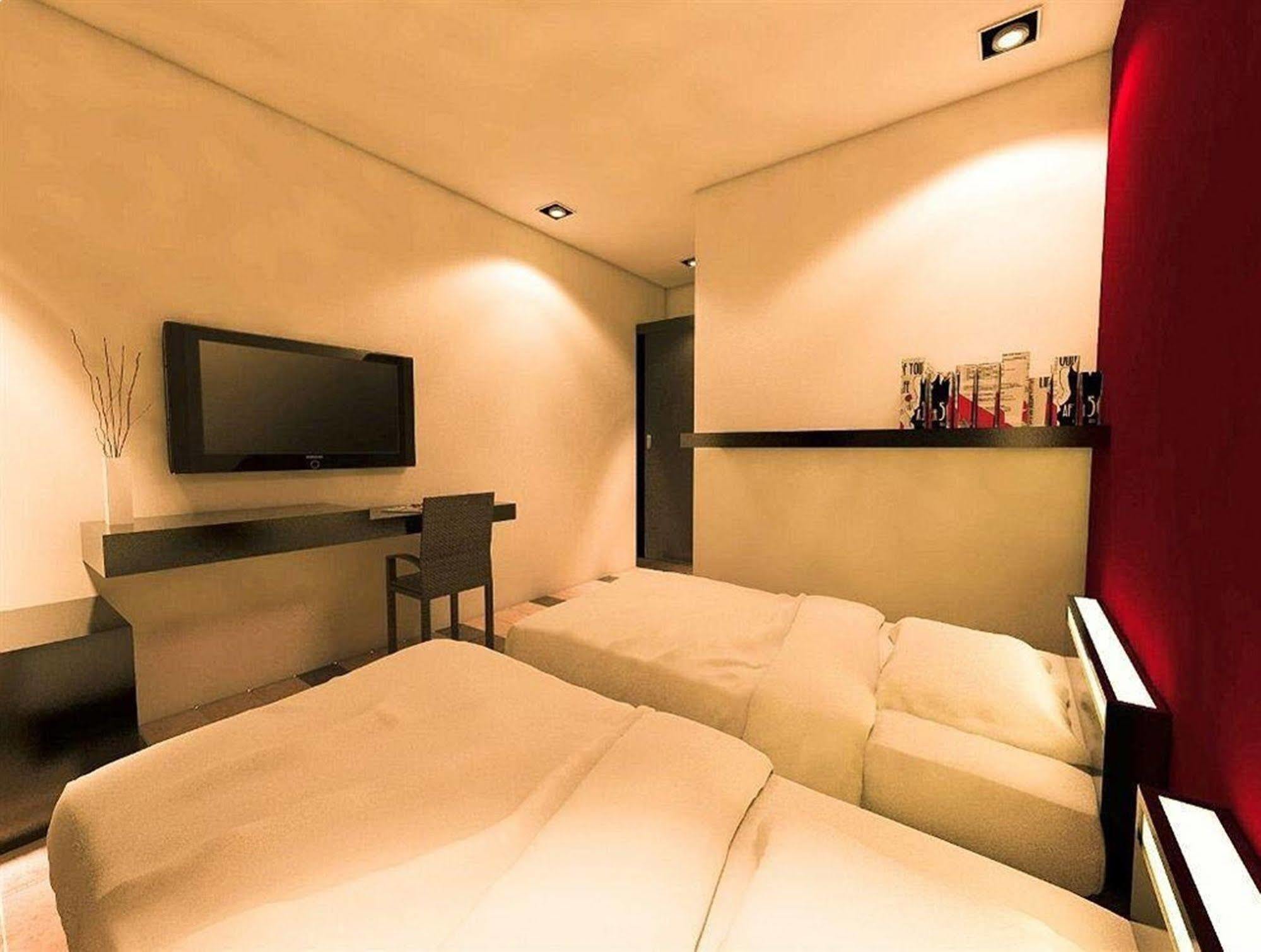 Zuk Hotel Legian Esterno foto